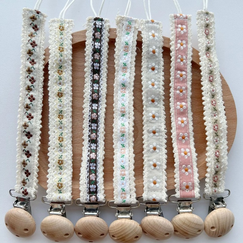 Lace Pacifier Clip Chain for N - Baby Products Dropshipping recension och pris
